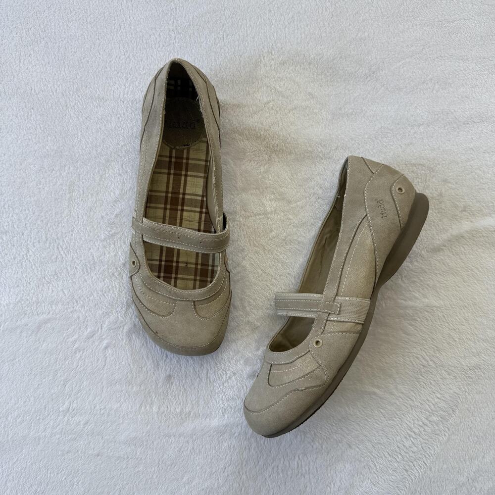 Mudd Beige Mary Jane Flats Womens Size 9